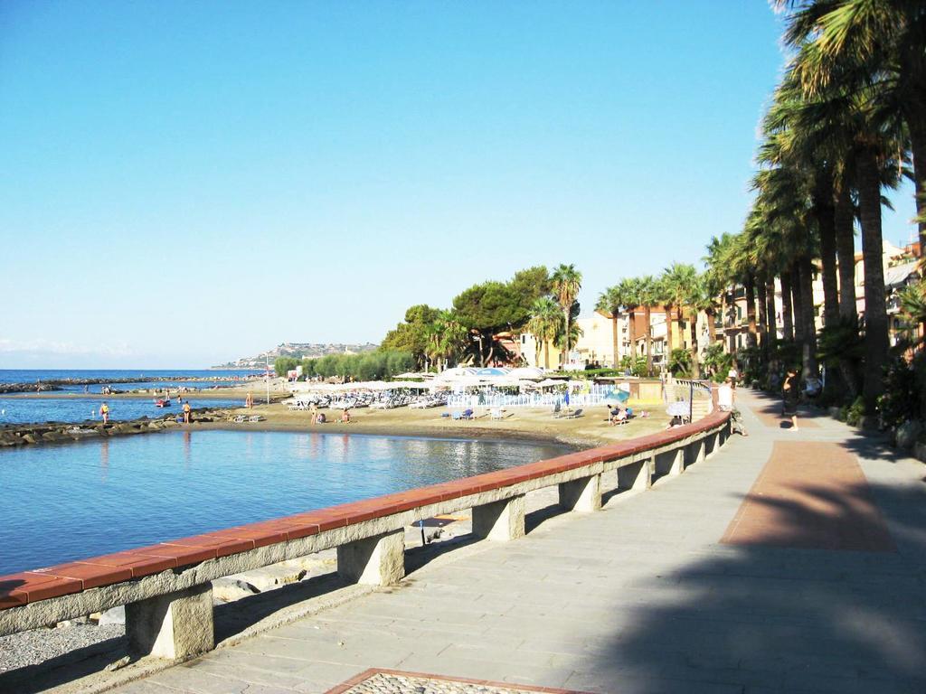 Nino Bixio Apartment Riva Ligure Eksteriør bilde