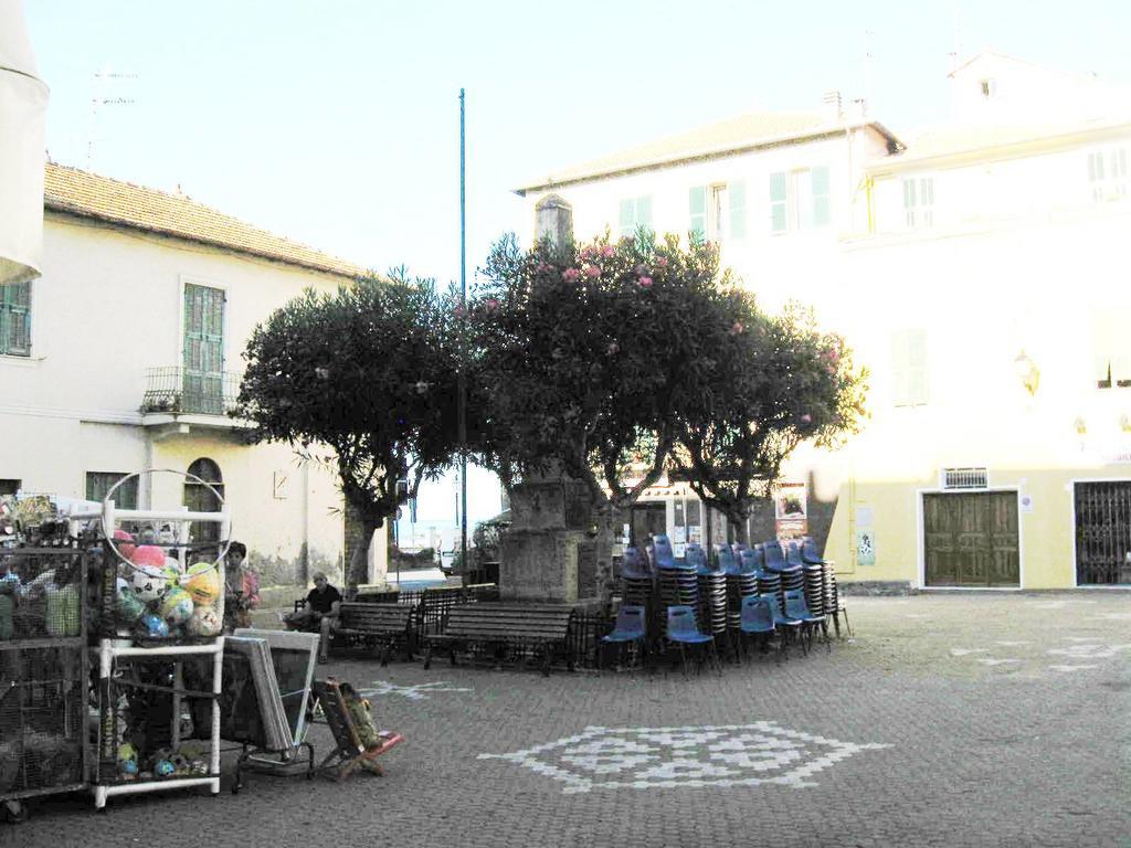 Nino Bixio Apartment Riva Ligure Eksteriør bilde