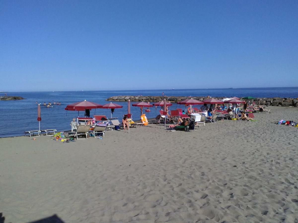 Nino Bixio Apartment Riva Ligure Eksteriør bilde